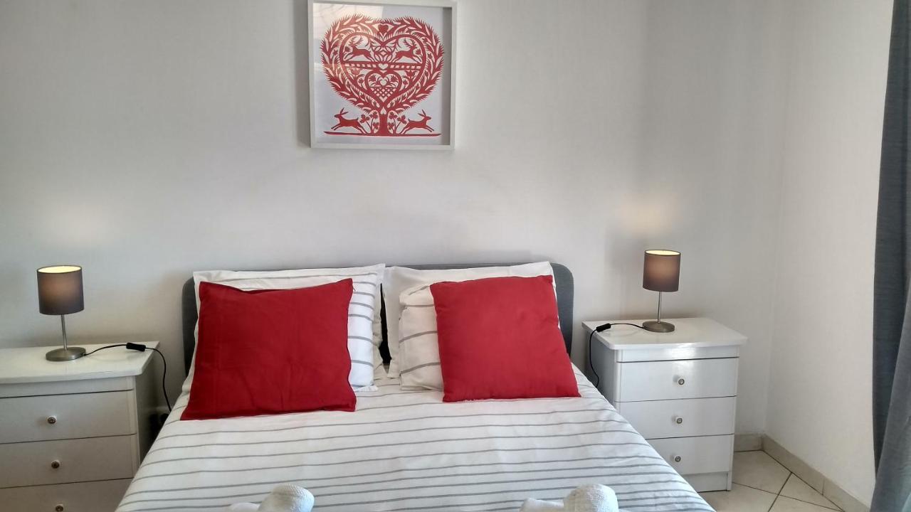 Apartamentos Monica 奎特里拉 外观 照片